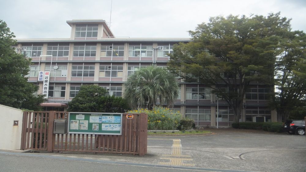 大阪府立箕面東高等学校のイメージ1