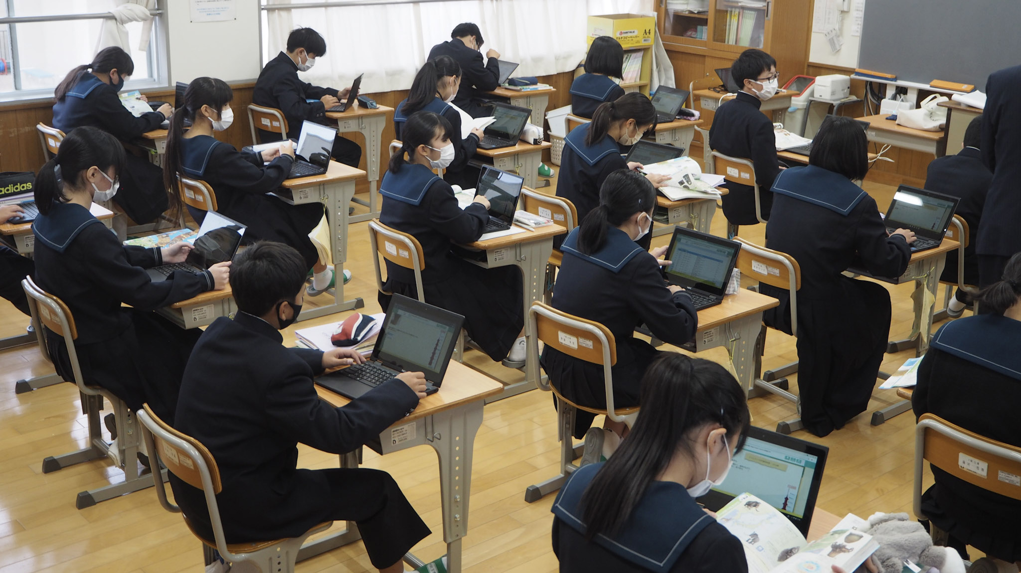 中学校でのAIドリル活用により、生徒一人ひとりの学習ログを蓄積のイメージ1