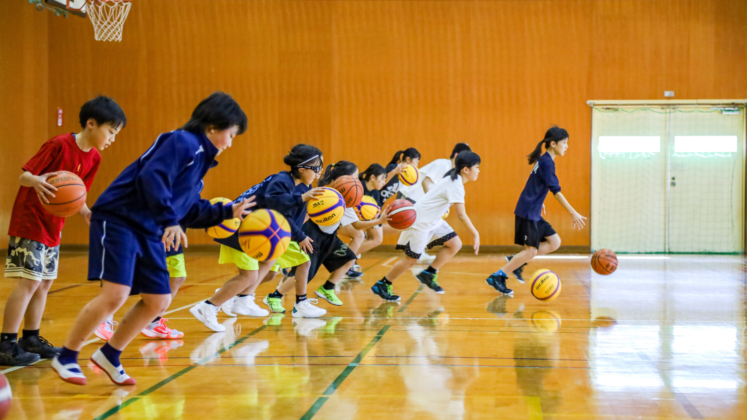 小中学生を対象に行った「みとよフューチャーズ」活動（３×３バスケットボールスクール）のイメージ1